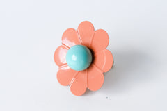 Daisy Drawer Pull with a Ball