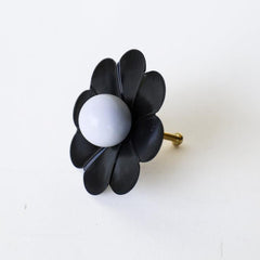 Daisy Drawer Pull with a Ball