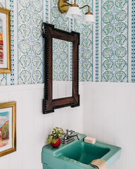 Double Kelly Sconce