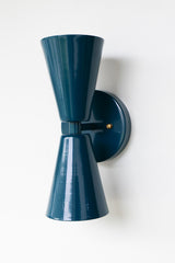 Dryades Sconce