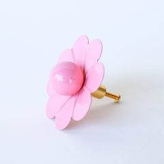 Daisy Drawer Pull with a Ball