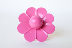 Daisy Drawer Pull with a Ball