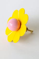 Daisy Drawer Pull with a Ball