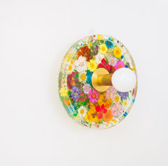 Rainbow colored flowers sconce
