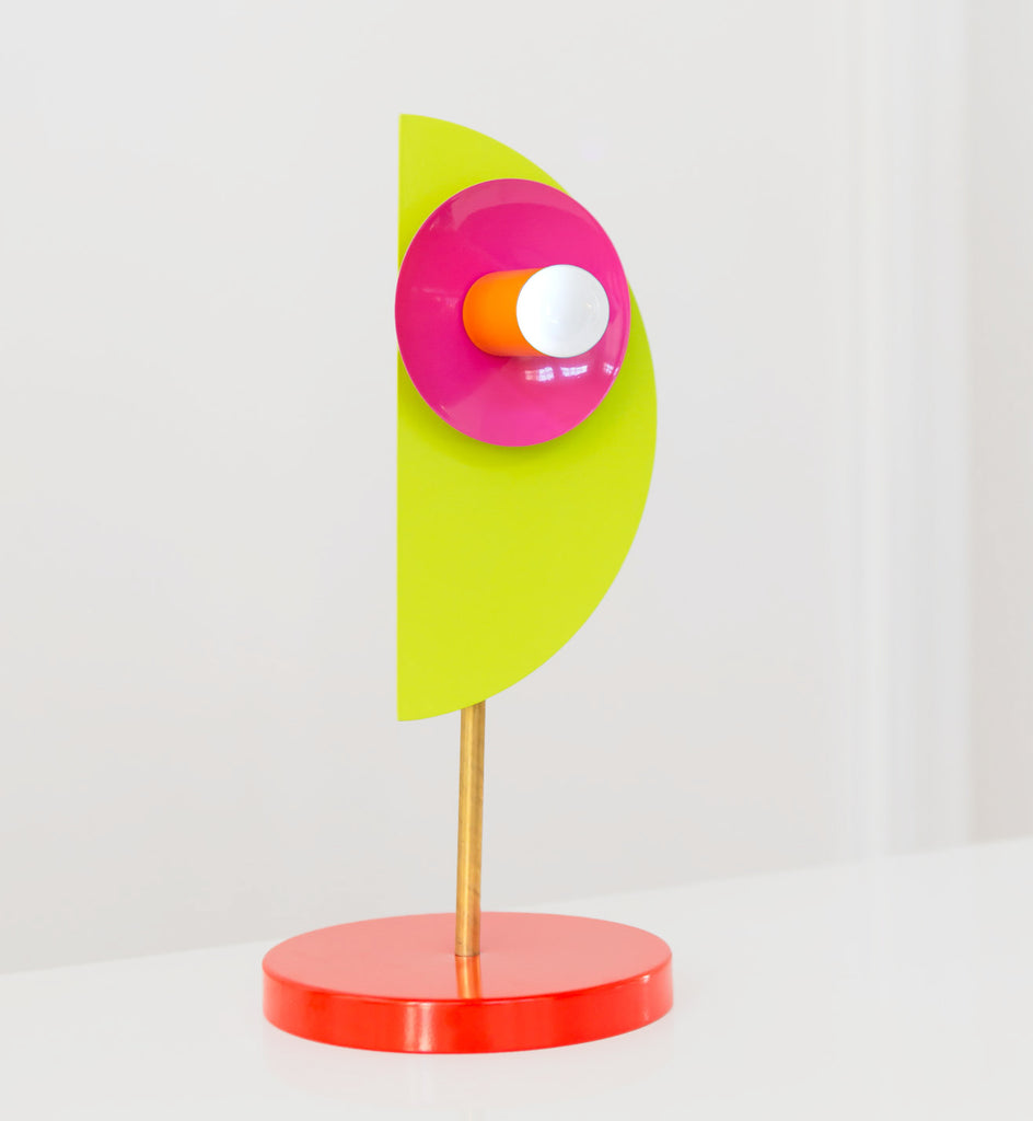 NeonKinLamp-3_1024x1024.jpg?v=1628698807